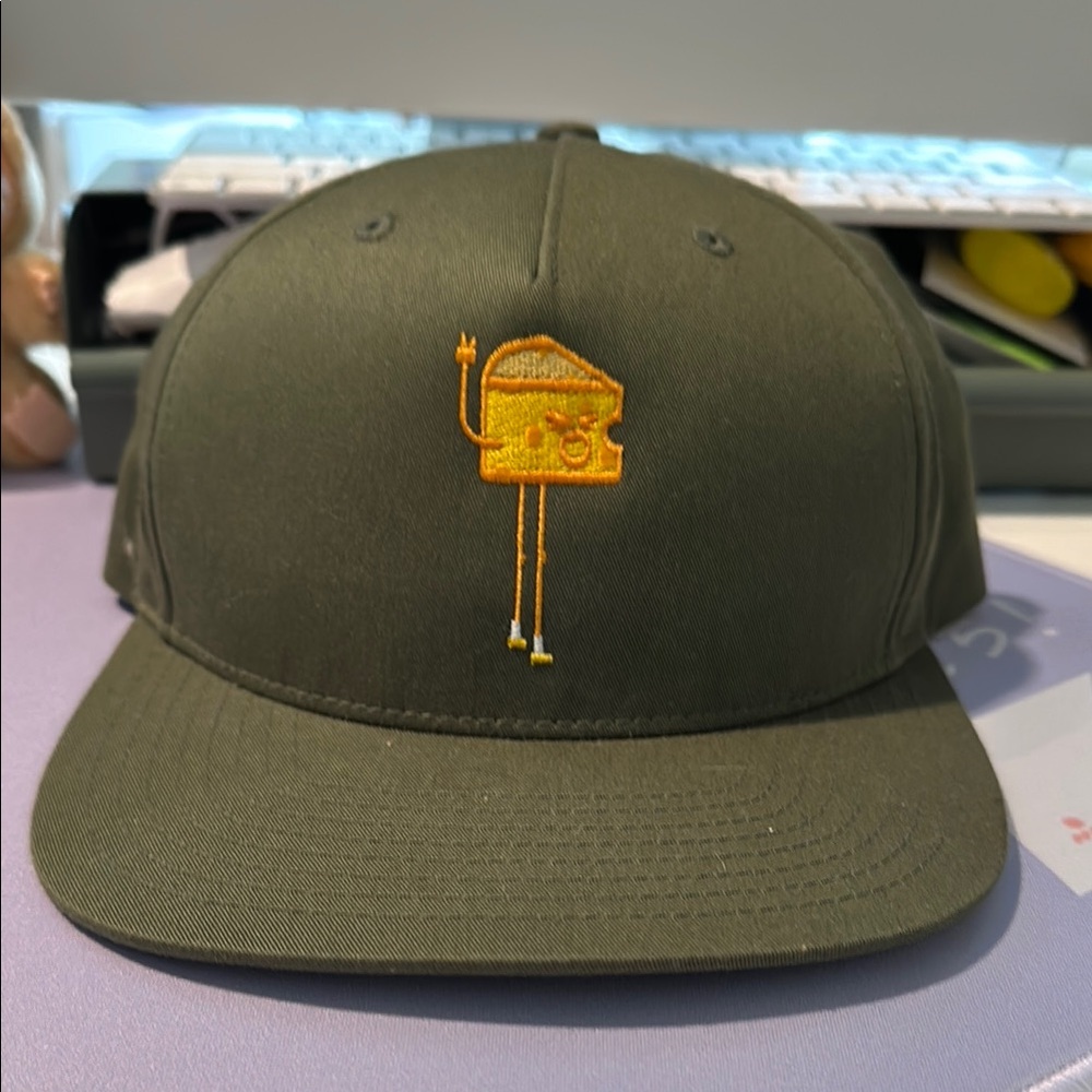 Spread & Co cheese hat - OS